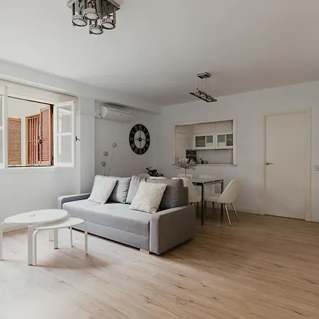 Modern And Functional In Sierpes Centro * Sevilla