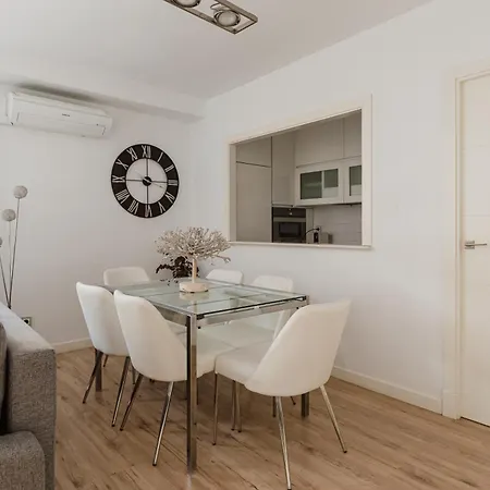 Modern And Functional In Sierpes Centro Apartment Seville